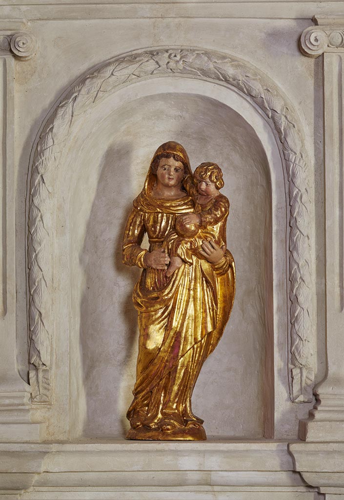 Statue (petite nature) : Vierge à l'Enfant