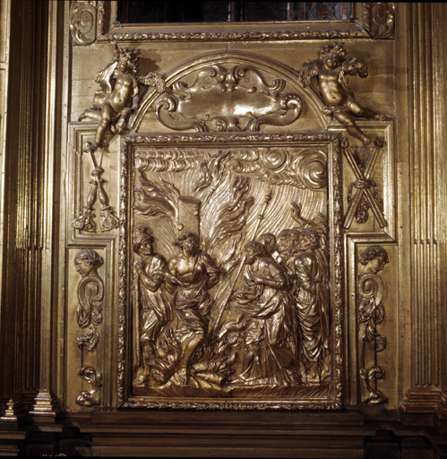 ensemble de 2 demi-reliefs : Saint Véran délivrant un muletier des flammes, Saint Véran ressuscitant une jeune fille, armoire à reliquaires