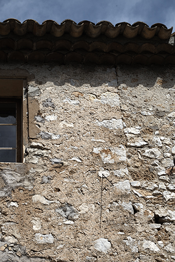 demeure seigneuriale, puis ferme dite Château de Chasteuil