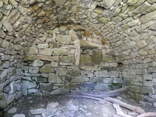 Etage de soubassement, cellier. Vue de volume prise du sud.