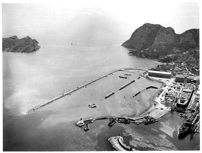 Digue dite première digue du large aujourd'hui intégré au môle neuf de la Ciotat