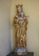 Ensemble de deux statues (demi-nature) et d'un groupe sculpté : Vierge à l'Enfant, Christ du Sacré-Coeur, saint Joseph et l'Enfant