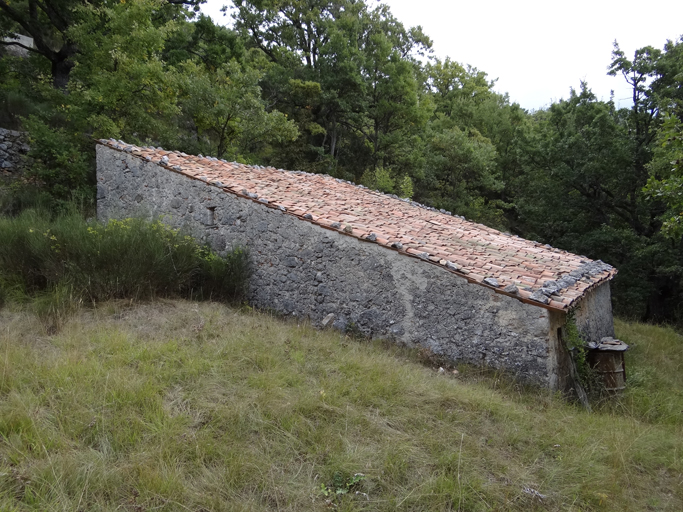 entrepôt agricole dit Le Pérignon