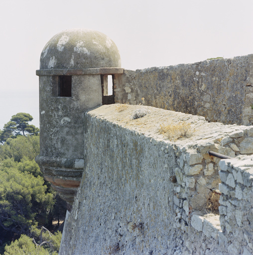 Détail de l'échauguette de capitale du demi bastion C, côté nord.