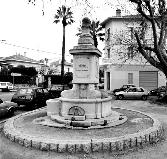 fontaine monumentale