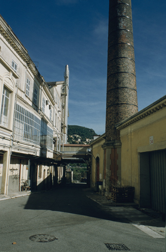 bâtiment conventuel, puis parfumerie Roure-Bertrand, actuellement immeuble de bureaux