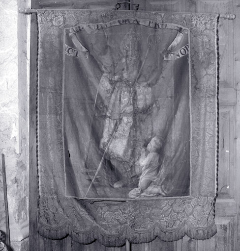 bannière de procession de saint Claude, de l'Adoration du Saint Sacrement, avec saint Jean Baptiste et saint Joseph