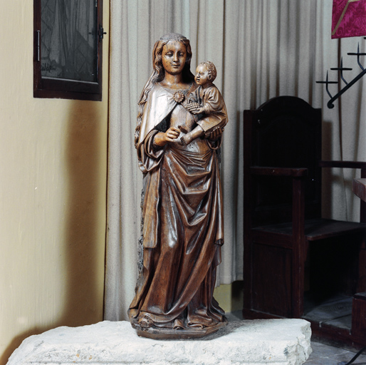 statue (demi-nature) : La Vierge à l'Enfant