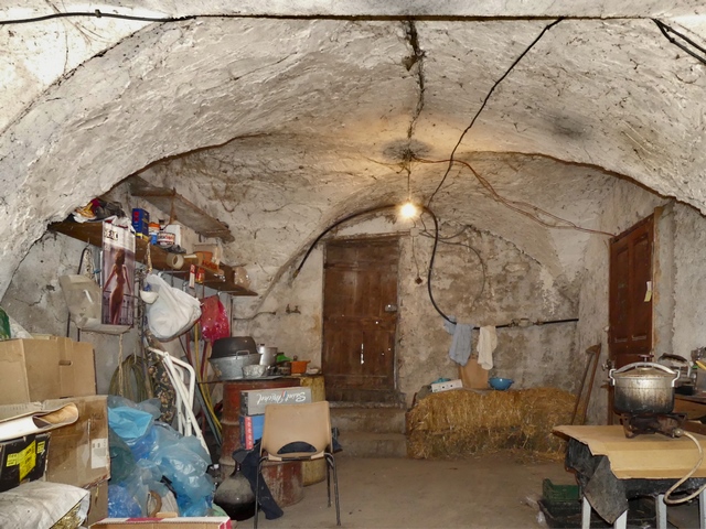 Etage de soubassement, remise. Vue de volume prise de l'est.