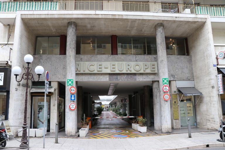Immeuble et immeuble de bureaux dit Nice-Europe