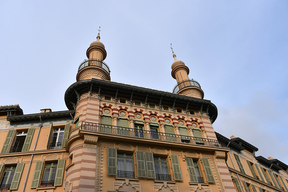 hôtel de voyageurs dit Hôtel Alhambra, Hôtel Alhambra Leospo, actuellement immeuble résidence Alhambra