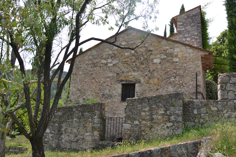 bastide, blanchisserie et séchoir à figue, puis moulins à huile et à ressence, actuellement logement