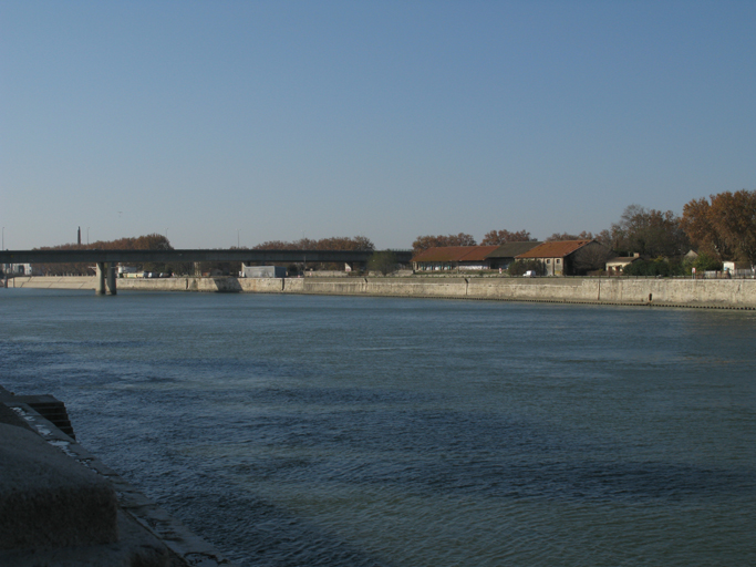 quais du 8 Mai 1945, Max Dormoy, de la Roquette, Saint-Pierre, de Trinquetaille, de la Gare Maritime, de la Gabelle