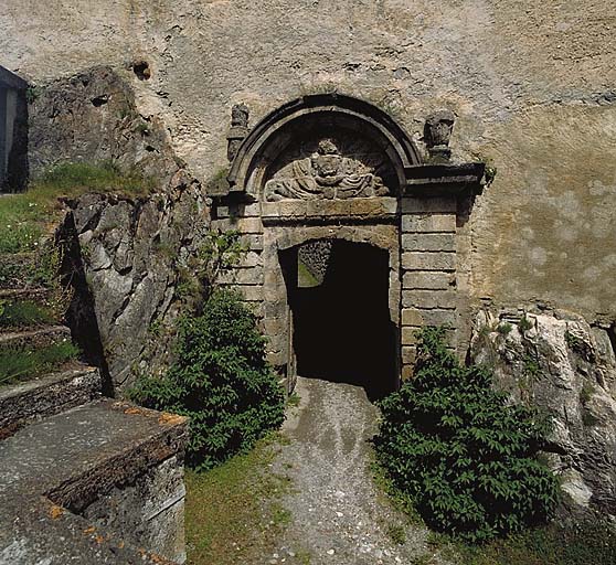 Porte 16. Vue extérieure.