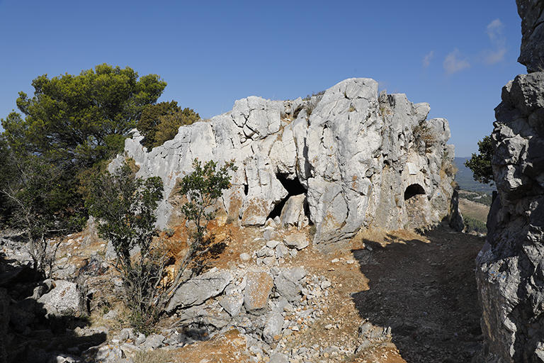 Organe de flanquement nord-ouest du front de gorge, taillé à même le roc, vue extérieure ouest