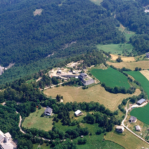 ouvrage fortifié (redoute) dit redoute de Chaudon, de l'organisation défensive de l'Ubaye.