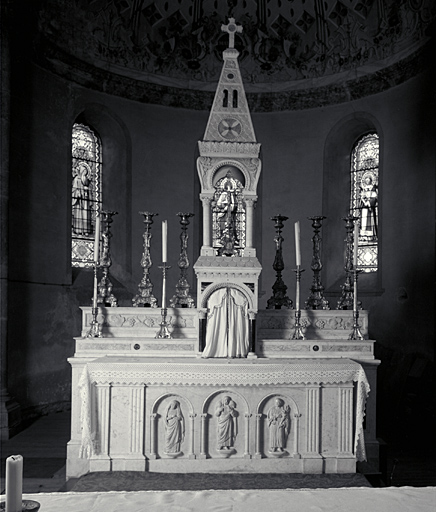 autel, gradins d'autel (2), tabernacle, exposition (maître-autel, autel tombeau)