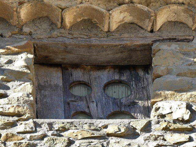 Elévation est, troisième niveau. Baie du pigeonnier.