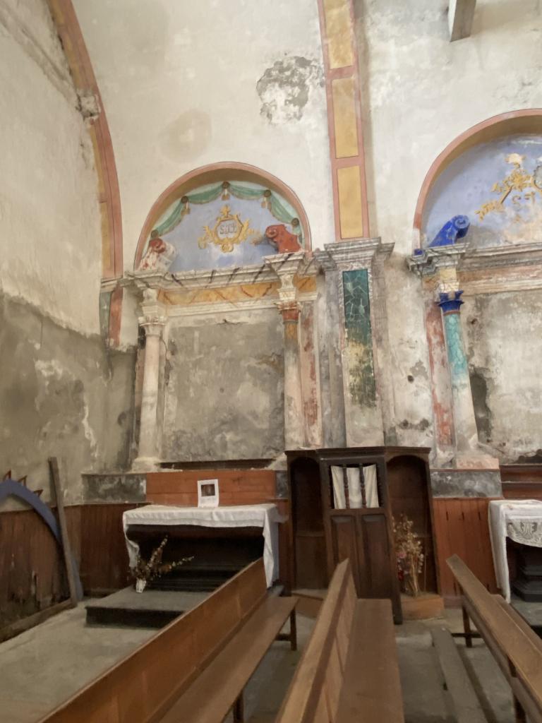 Intérieur de la chapelle occidentale.