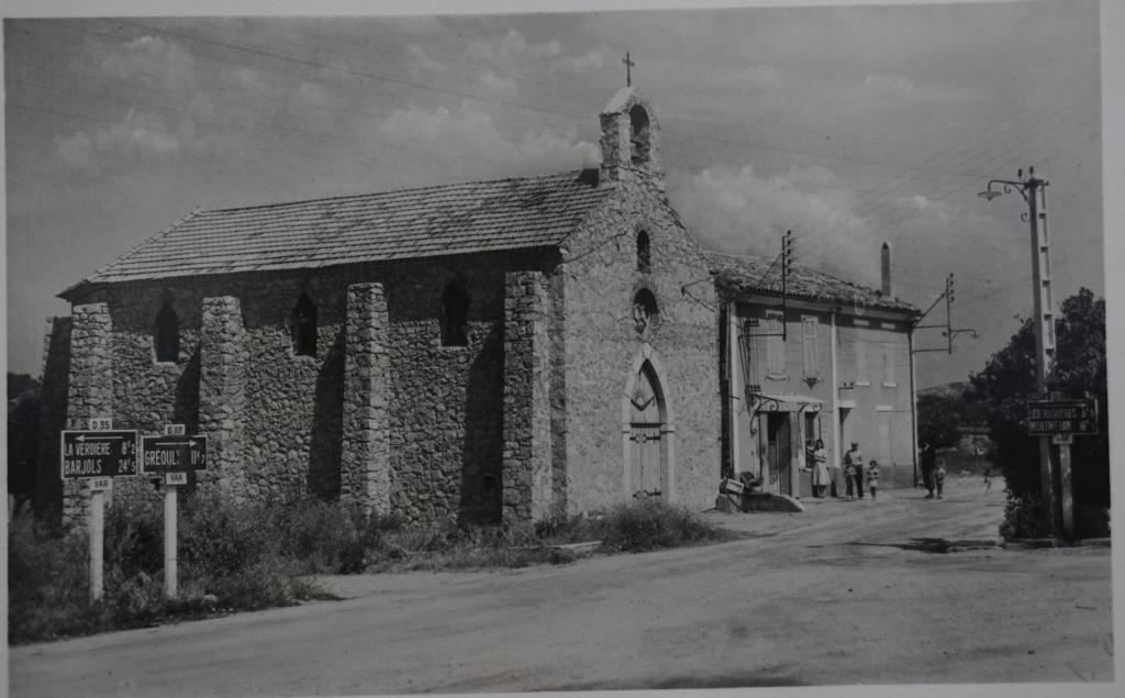 Chapelle, puis église Saint-Pierre