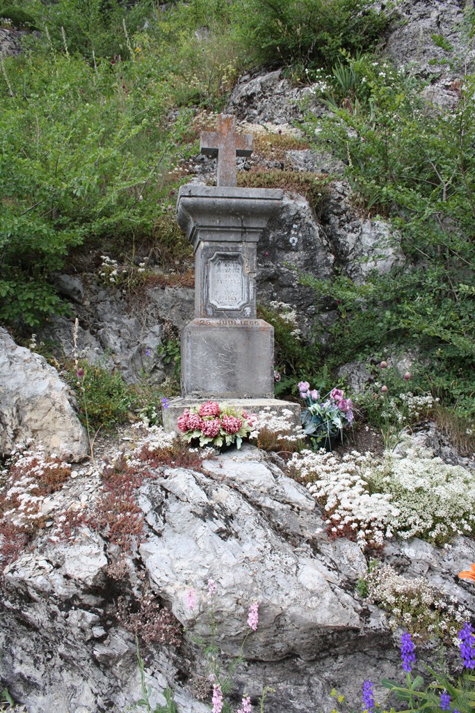 Monument commémoratif, vue générale.