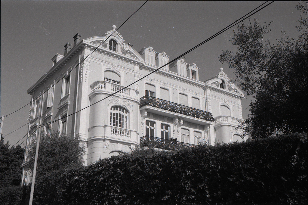 immeuble dit Villa La Parisienne