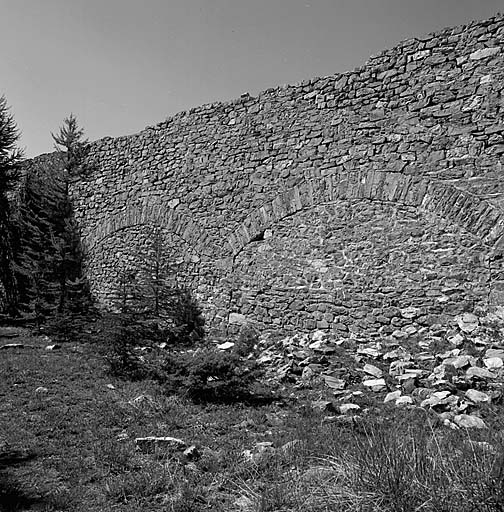 ouvrage fortifié (fortin, poste) dit fortin de Serre de Laut et poste, de l'organisation défensive de l'Ubaye.