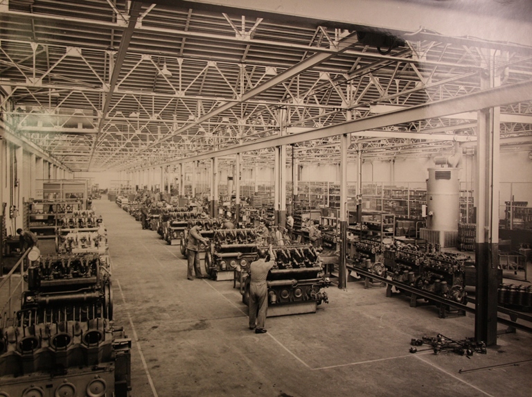 usine de construction mécanique (moteurs Baudouin)