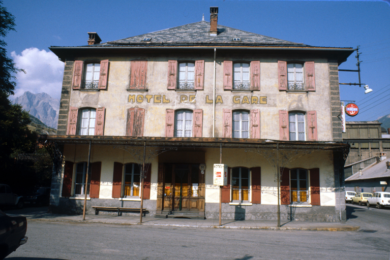 hôtel de voyageurs dit hôtel de la gare