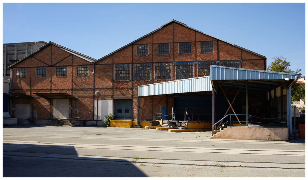 Magasins industriels