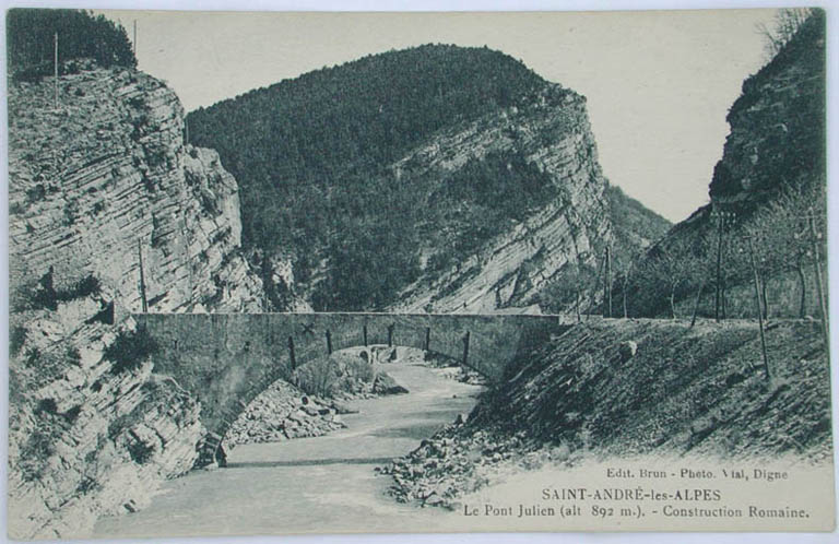SAINT-ANDRE-les-ALPES - Le pont Julien (alt 892 m.). - Construction Romaine.