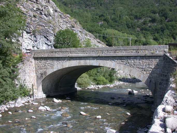 nouveau pont Saint-Roch