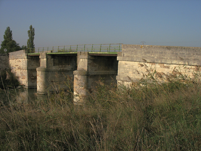 pont de chemin dit pont de la Ville ou du Mas de la Ville