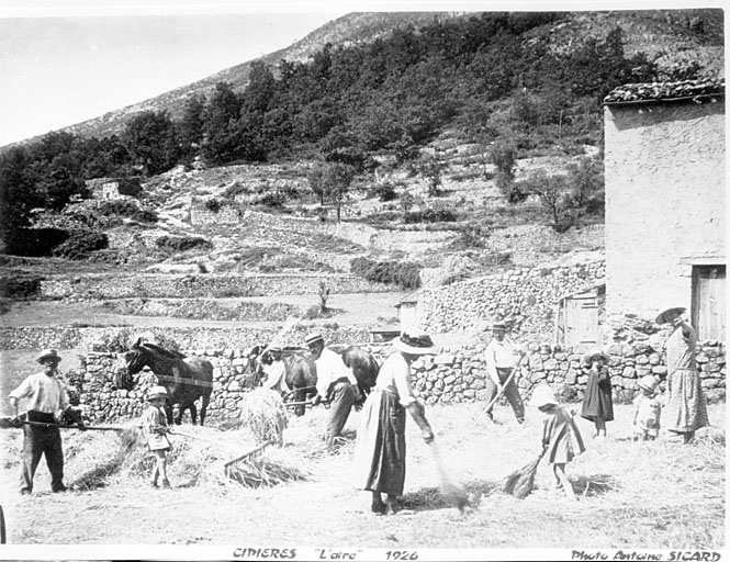 présentation de la commune de Cipières