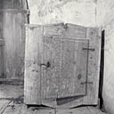 meuble de sacristie : meuble de rangement pour objets liturgiques (N° 1)
