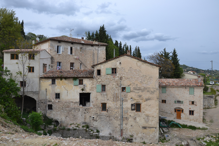 moulin à farine, à huile et à ressence, actuellement logement