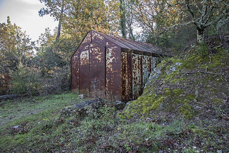 Hameau de forestage de Harkis de Collobrières dit hameau de la Chapelle