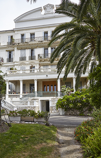 Hôtel de voyageurs dit Grand Hôtel National, actuellement immeuble dit Résidence Le National