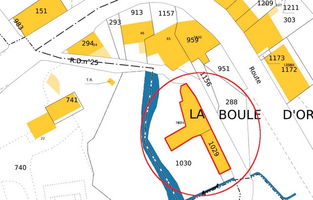Plan de masse, d'après le cadastre de 2024 (section 000E). Echelle d'origine 1/500.