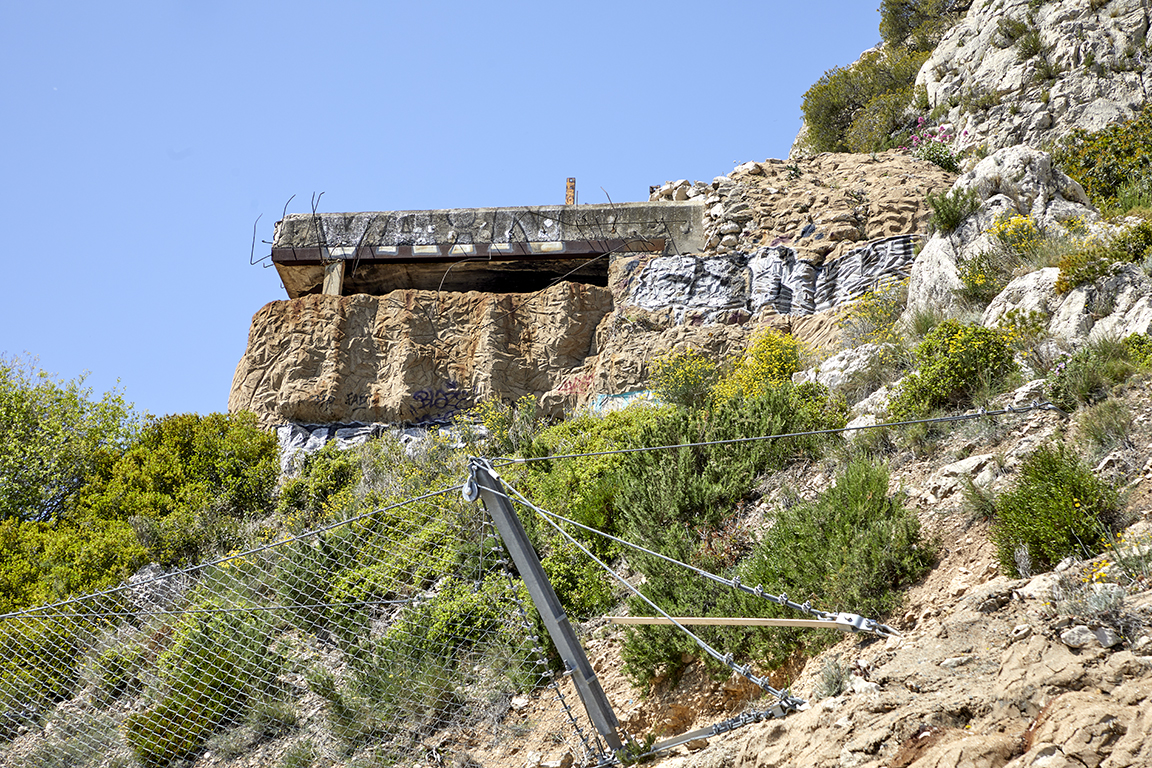 Vue extérieure du flanc est du poste de direction de tir