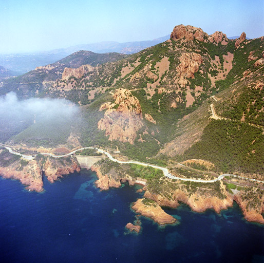 route dite corniche de l'Estérel