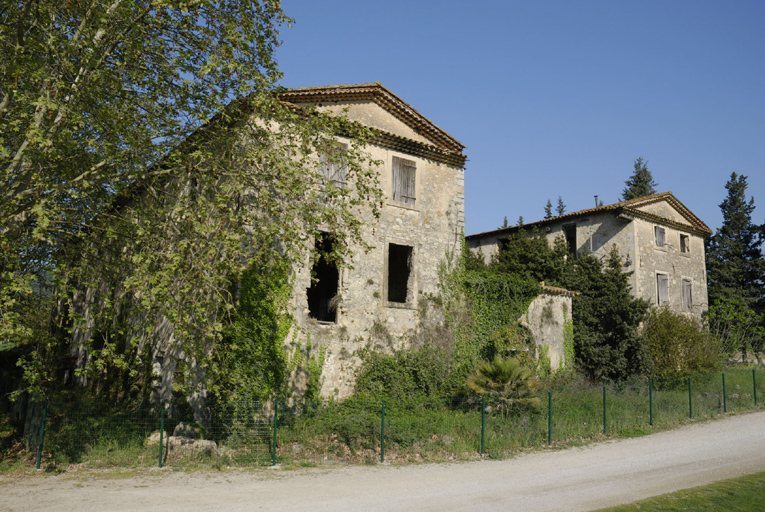 parfumerie J. Méro, puis école d'agriculture dite ferme école de la Paoute, puis hospice, puis centre équestre, actuellement golf de Saint-Donat