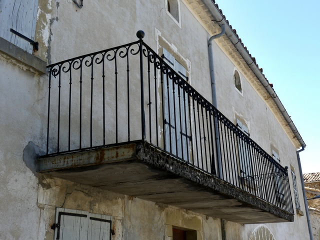 Elévation ouest, deuxième niveau. Balcon.