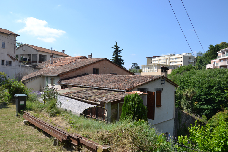 moulin à farine, à huile, à ressence et savonnerie, actuellement logement