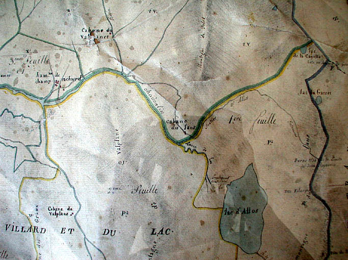 entrepôts agricoles, cabanes (cabanes d'alpage, cabanes pastorales, cabanes forestières), bergeries