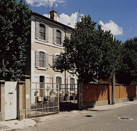 Immeuble à logements, 91 avenue Jean Jaurès : type A caractère éclectique à tendance traditionnelle.