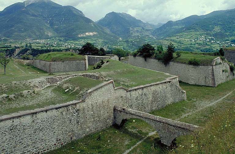 fortification d'agglomération de Mont-Dauphin