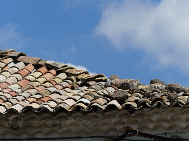Couverture en tuile creuse.
