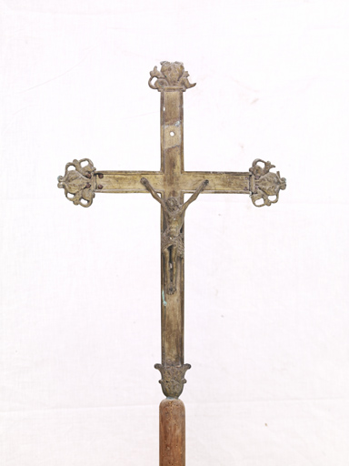 croix de procession : Christ en croix (N° 1)