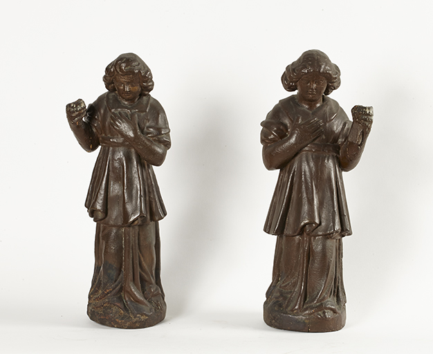 Paire de statues : anges